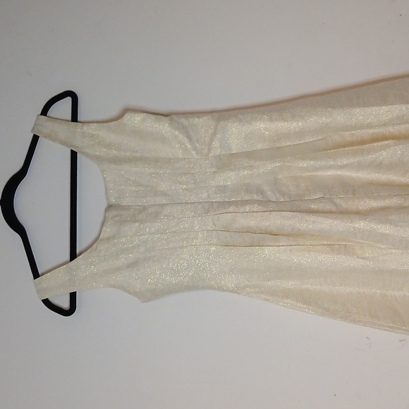 Since Then Gold Damask Sleeveless Dress with zipper at the back | Size: Medium - Picture 5 of 9